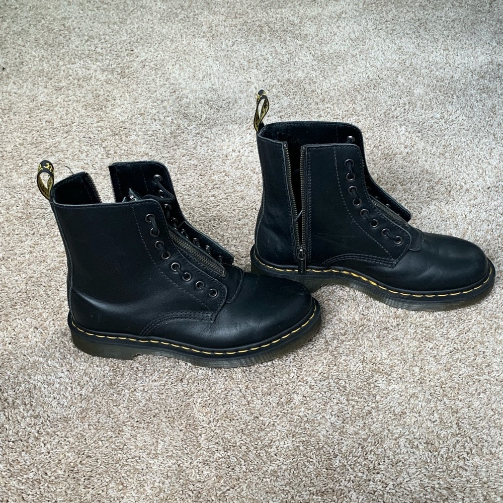 Like new 1460 pascal Nappa Doc Martins